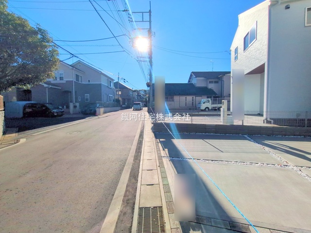 G00382085 千葉県市川市奉免町 新築一戸建て 4180万円 土地面積125.59m² (約37.99坪) 建物面積99.36m² (約30.05坪) 間取り４ＬＤＫ 築年月2025年11月(築１年以内)【外観5】