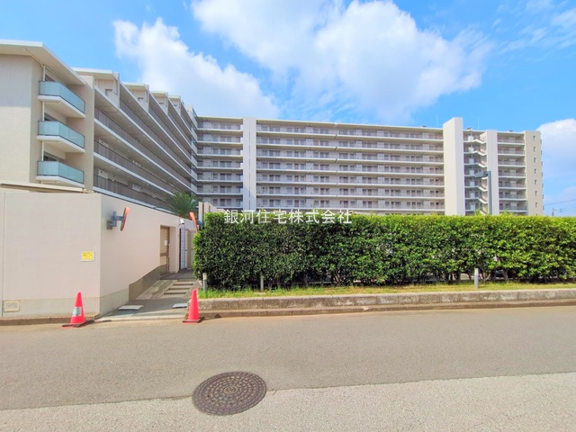 G00382122 千葉県千葉市美浜区高洲４丁目 中古マンション 3980万円 専有面積65.24m² (約19.73坪) 間取り２ＬＤＫ 所在階3階 築年月2012年02月(築13年)【外観9】