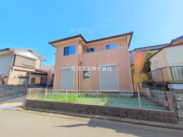 G00382136 神奈川県綾瀬市綾西４丁目 中古一戸建て 3880万円 土地面積156.20m² (約47.25坪) 建物面積118.00m² (約35.69坪) 間取り５ＬＤＫ 築年月2012年06月(築13年)【外観2】