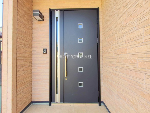 G00382136 神奈川県綾瀬市綾西４丁目 中古一戸建て 3880万円 土地面積156.20m² (約47.25坪) 建物面積118.00m² (約35.69坪) 間取り５ＬＤＫ 築年月2012年06月(築13年)【外観6】