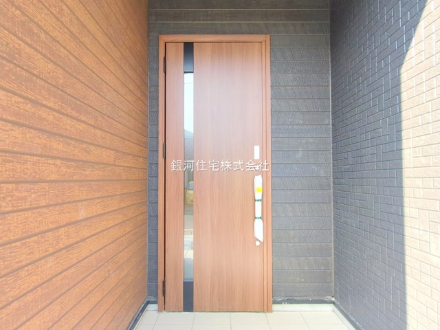 G00382144 埼玉県北本市本宿６丁目 新築一戸建て 2798万円 土地面積116.59m² (約35.26坪) 建物面積99.78m² (約30.18坪) 間取り３ＬＤＫ 築年月2025年09月(築１年以内)【外観7】