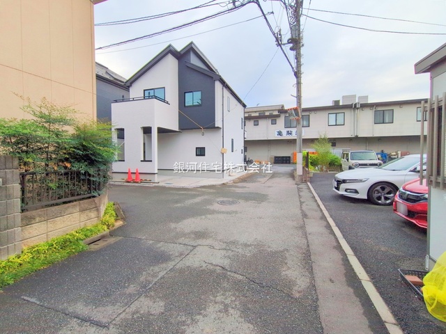 G00382162 東京都国立市青柳１丁目 新築一戸建て 5480万円 土地面積81.01m² (約24.50坪) 建物面積93.56m² (約28.30坪) 間取り３ＬＤＫ 築年月2025年10月(築１年以内)【外観3】