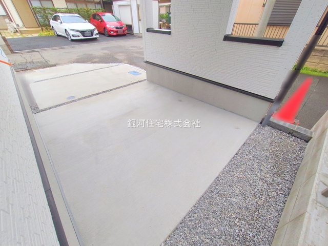 G00382162 東京都国立市青柳１丁目 新築一戸建て 5480万円 土地面積81.01m² (約24.50坪) 建物面積93.56m² (約28.30坪) 間取り３ＬＤＫ 築年月2025年10月(築１年以内)【外観6】