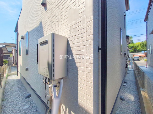 G00382164 神奈川県小田原市堀之内 新築一戸建て 2480万円 土地面積142.33m² (約43.05坪) 建物面積100.19m² (約30.30坪) 間取り４ＬＤＫ 築年月2025年07月(築１年以内)【外観12】