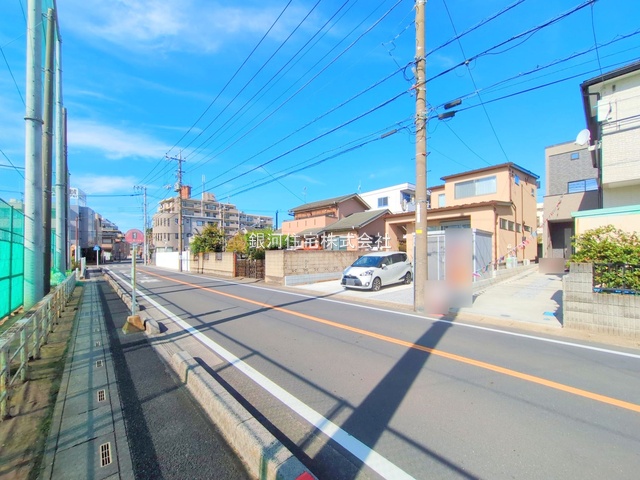 G00382187 埼玉県川口市南鳩ヶ谷５丁目 新築一戸建て 4480万円 土地面積130.26m² (約39.40坪) 建物面積104.54m² (約31.62坪) 間取り３ＳＬＤＫ 築年月2025年11月(築１年以内)【外観14】