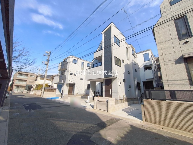 G00382209 千葉県市川市福栄１丁目 新築一戸建て 6180万円 土地面積62.53m² (約18.91坪) 建物面積101.37m² (約30.66坪) 築年月2025年12月(築１年以内)【外観3】