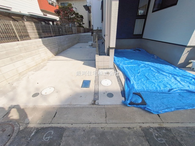 G00382209 千葉県市川市福栄１丁目 新築一戸建て 6180万円 土地面積62.53m² (約18.91坪) 建物面積101.37m² (約30.66坪) 築年月2025年12月(築１年以内)【外観4】