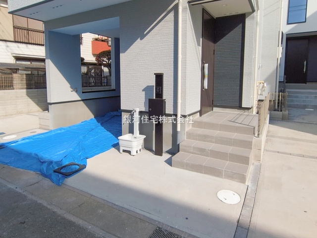 G00382209 千葉県市川市福栄１丁目 新築一戸建て 6180万円 土地面積62.53m² (約18.91坪) 建物面積101.37m² (約30.66坪) 築年月2025年12月(築１年以内)【外観11】