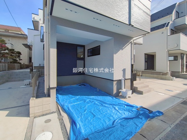 G00382209 千葉県市川市福栄１丁目 新築一戸建て 6180万円 土地面積62.53m² (約18.91坪) 建物面積101.37m² (約30.66坪) 築年月2025年12月(築１年以内)【外観18】