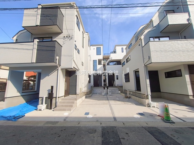 G00382211 千葉県市川市福栄１丁目 新築一戸建て 5880万円 土地面積75.14m² (約22.72坪) 建物面積100.19m² (約30.30坪) 築年月2025年12月(築１年以内)【外観2】