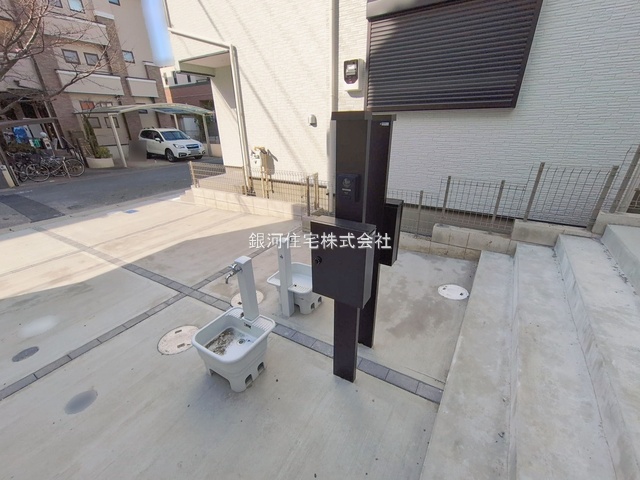 G00382213 千葉県市川市福栄１丁目 新築一戸建て 5680万円 土地面積77.06m² (約23.31坪) 建物面積96.05m² (約29.05坪) 築年月2025年12月(築１年以内)【外観18】