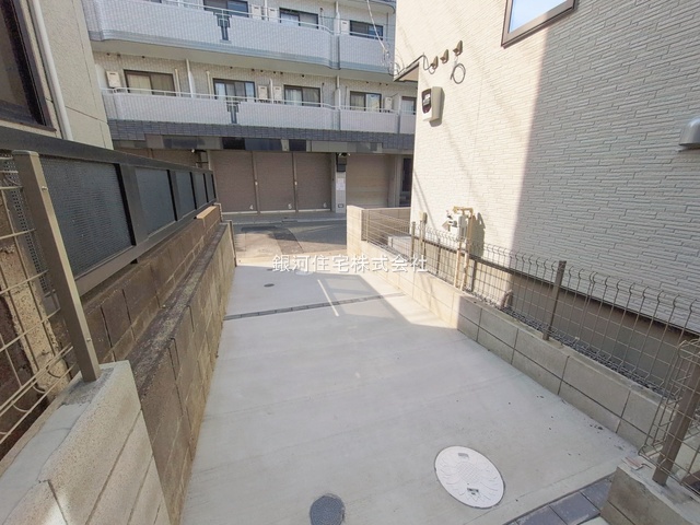 G00382214 千葉県市川市福栄１丁目 新築一戸建て 5680万円 土地面積76.78m² (約23.22坪) 建物面積93.71m² (約28.34坪) 築年月2025年12月(築１年以内)【外観5】