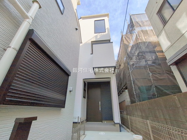 G00382214 千葉県市川市福栄１丁目 新築一戸建て 5680万円 土地面積76.78m² (約23.22坪) 建物面積93.71m² (約28.34坪) 築年月2025年12月(築１年以内)【外観14】