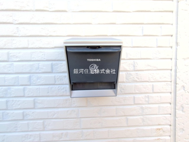 G00383031 東京都小平市学園西町２丁目 新築一戸建て 5780万円 土地面積110.65m² (約33.47坪) 建物面積88.12m² (約26.65坪) 間取り３ＬＤＫ 築年月2025年12月(築１年以内)【外観5】