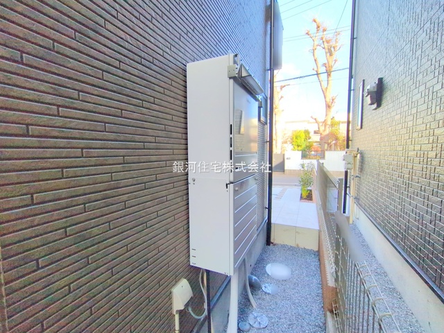 G00383031 東京都小平市学園西町２丁目 新築一戸建て 5780万円 土地面積110.65m² (約33.47坪) 建物面積88.12m² (約26.65坪) 間取り３ＬＤＫ 築年月2025年12月(築１年以内)【外観17】