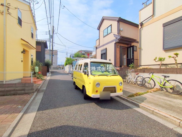 G00383200 東京都練馬区南大泉４丁目 中古一戸建て 5599万円 土地面積100.75m² (約30.47坪) 建物面積90.66m² (約27.42坪) 間取り４ＬＤＫ 築年月2003年06月(築22年)【外観15】