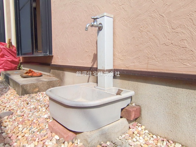 G00383200 東京都練馬区南大泉４丁目 中古一戸建て 5599万円 土地面積100.75m² (約30.47坪) 建物面積90.66m² (約27.42坪) 間取り４ＬＤＫ 築年月2003年06月(築22年)【外観18】