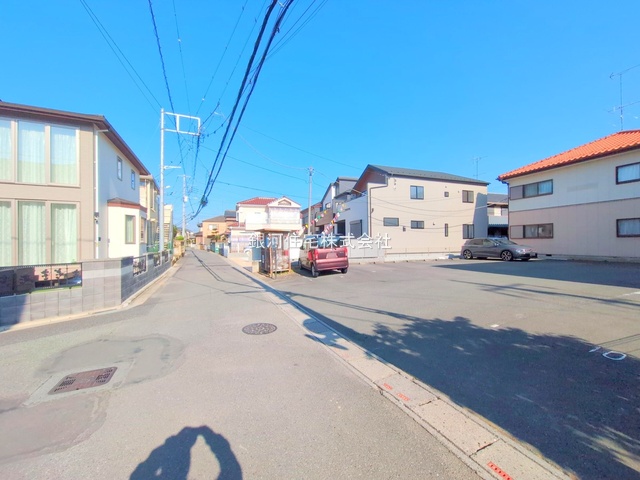 G00383261 埼玉県北本市西高尾２丁目 新築一戸建て 3898万円 土地面積146.63m² (約44.35坪) 建物面積105.82m² (約32.01坪) 間取り４ＬＤＫ 築年月2025年09月(築１年以内)【外観3】