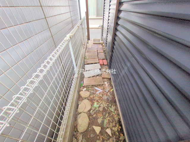 G00383619 埼玉県所沢市若狭４丁目 中古一戸建て 1390万円 土地面積49.20m² (約14.88坪) 建物面積69.95m² (約21.15坪) 間取り３Ｋ 築年月1995年02月(築30年)【外観4】