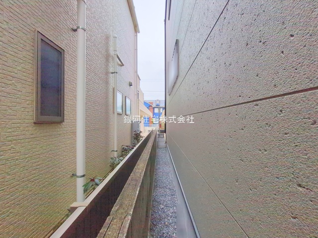 G00383693 千葉県市川市新井２丁目 新築一戸建て 5280万円 土地面積82.58m² (約24.98坪) 建物面積88.59m² (約26.79坪) 築年月2025年09月(築１年以内)【外観15】