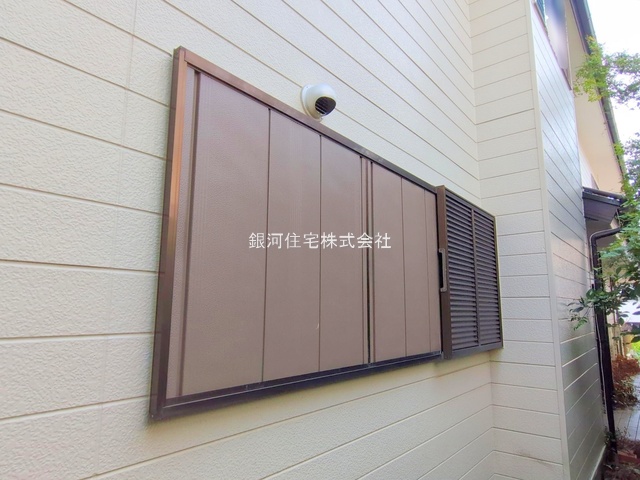 G00383734 神奈川県横浜市青葉区荏子田２丁目 中古一戸建て 6980万円 土地面積245.00m² (約74.11坪) 建物面積146.95m² (約44.45坪) 間取り６ＳＬＤＫ 築年月1993年06月(築32年)【外観7】