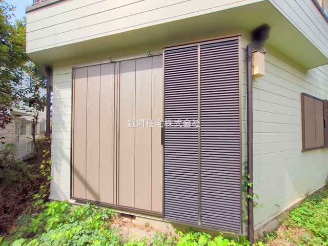 G00383734 神奈川県横浜市青葉区荏子田２丁目 中古一戸建て 6980万円 土地面積245.00m² (約74.11坪) 建物面積146.95m² (約44.45坪) 間取り６ＳＬＤＫ 築年月1993年06月(築32年)【外観10】