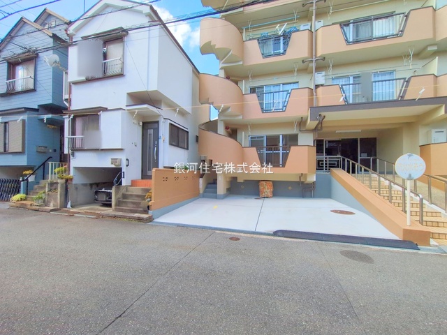 G00383743 千葉県市川市香取１丁目 中古マンション 1480万円 専有面積36.45m² (約11.02坪) 間取り１ＬＤＫ 所在階2階 築年月1975年04月(築50年)【外観8】