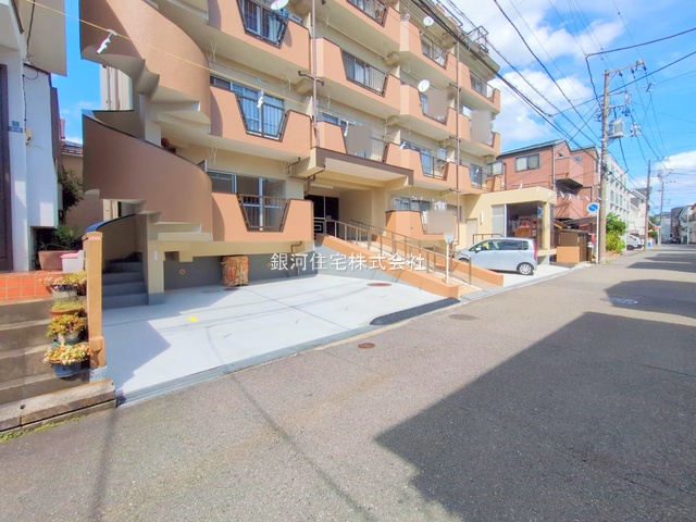 G00383743 千葉県市川市香取１丁目 中古マンション 1480万円 専有面積36.45m² (約11.02坪) 間取り１ＬＤＫ 所在階2階 築年月1975年04月(築50年)【外観11】
