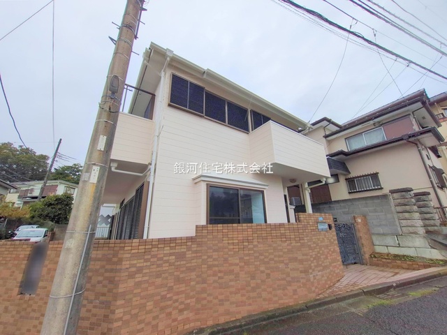 G00383804 神奈川県藤沢市大鋸３丁目 中古一戸建て 3980万円 土地面積114.85m² (約34.74坪) 建物面積107.93m² (約32.64坪) 間取り４ＬＤＫ 築年月1994年06月(築31年)【外観8】