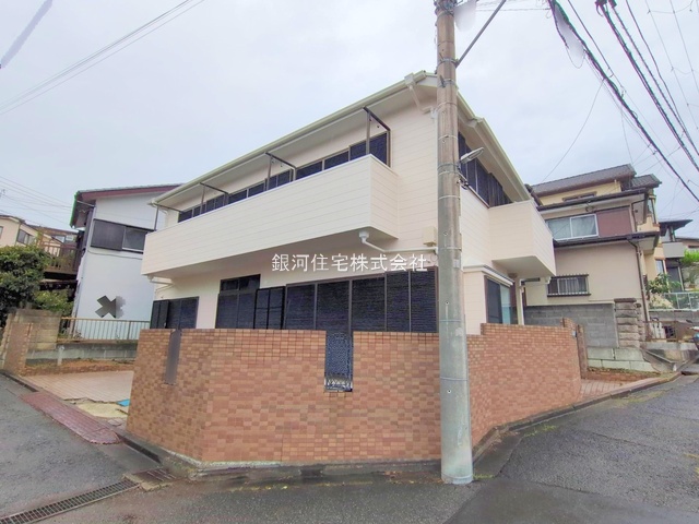 G00383804 神奈川県藤沢市大鋸３丁目 中古一戸建て 3980万円 土地面積114.85m² (約34.74坪) 建物面積107.93m² (約32.64坪) 間取り４ＬＤＫ 築年月1994年06月(築31年)【外観9】