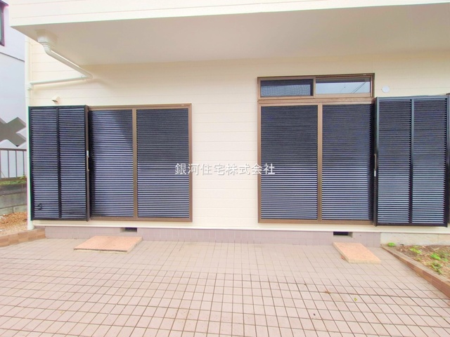G00383804 神奈川県藤沢市大鋸３丁目 中古一戸建て 3980万円 土地面積114.85m² (約34.74坪) 建物面積107.93m² (約32.64坪) 間取り４ＬＤＫ 築年月1994年06月(築31年)【外観14】