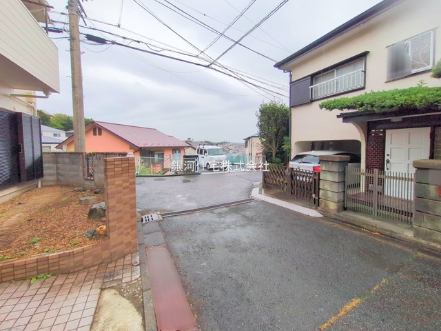 G00383804 神奈川県藤沢市大鋸３丁目 中古一戸建て 3980万円 土地面積114.85m² (約34.74坪) 建物面積107.93m² (約32.64坪) 間取り４ＬＤＫ 築年月1994年06月(築31年)【外観18】