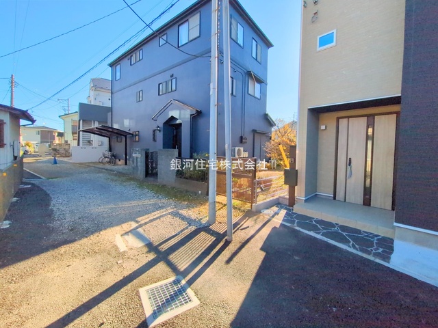 G00383969 千葉県市川市稲荷木３丁目 新築一戸建て 4298万円 土地面積63.44m² (約19.19坪) 建物面積110.12m² (約33.31坪) 築年月2025年09月(築１年以内)【外観9】