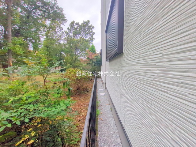 G00383984 神奈川県相模原市南区南台２丁目 新築一戸建て 3990万円 土地面積58.60m² (約17.72坪) 建物面積102.67m² (約31.05坪) 間取り２ＳＬＤＫ 築年月2025年10月(築１年以内)【外観16】