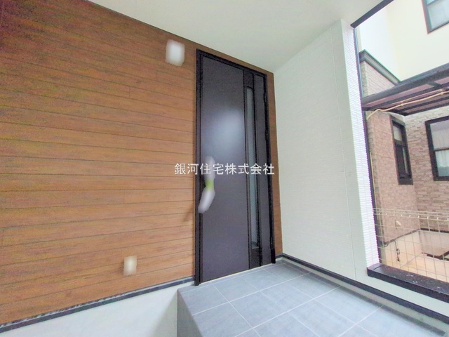 G00383985 神奈川県相模原市南区南台２丁目 新築一戸建て 4190万円 土地面積57.71m² (約17.45坪) 建物面積102.67m² (約31.05坪) 間取り２ＳＬＤＫ 築年月2025年10月(築１年以内)【外観4】