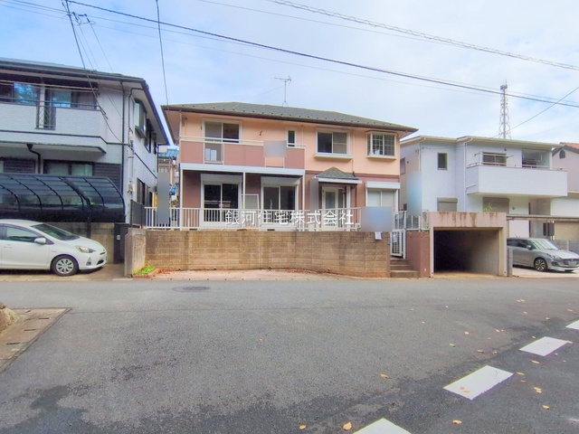 G00383986 千葉県千葉市若葉区若松台３丁目 中古一戸建て 2149万円 土地面積172.81m² (約52.27坪) 建物面積123.37m² (約37.31坪) 間取り４ＬＤＫ 築年月1991年08月(築34年)【外観2】