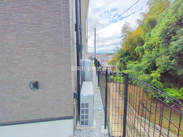 G00383999 東京都町田市真光寺２丁目 新築一戸建て 5880万円 土地面積152.79m² (約46.21坪) 建物面積107.02m² (約32.37坪) 間取り３ＬＤＫ 築年月2025年09月(築１年以内)【外観6】