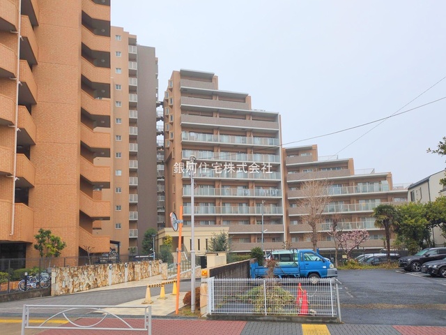 G00384036 東京都葛飾区四つ木４丁目 中古マンション 5180万円 専有面積75.01m² (約22.69坪) 間取り３ＬＤＫ 所在階2階 築年月2002年05月(築23年)【外観2】