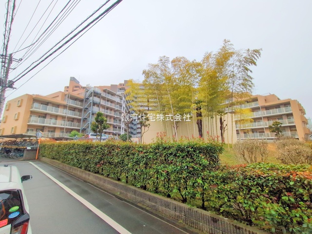 G00384036 東京都葛飾区四つ木４丁目 中古マンション 5180万円 専有面積75.01m² (約22.69坪) 間取り３ＬＤＫ 所在階2階 築年月2002年05月(築23年)【外観8】