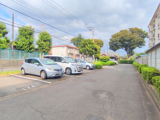 G00384038 神奈川県横浜市泉区和泉町 中古マンション 1299万円 専有面積72.55m² (約21.94坪) 間取り３ＬＤＫ 所在階4階 築年月1977年09月(築48年)【外観6】