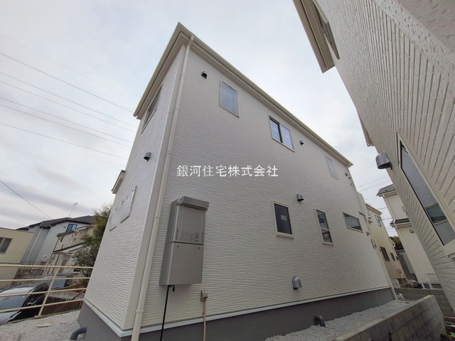 G00384043 東京都町田市野津田町 新築一戸建て 3980万円 土地面積126.05m² (約38.13坪) 建物面積99.42m² (約30.07坪) 間取り３ＬＤＫ 築年月2026年02月【外観15】