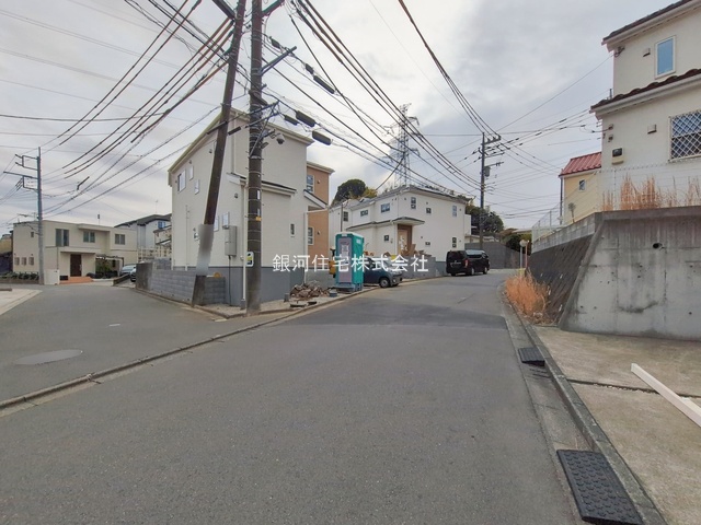 G00384043 東京都町田市野津田町 新築一戸建て 3980万円 土地面積126.05m² (約38.13坪) 建物面積99.42m² (約30.07坪) 間取り３ＬＤＫ 築年月2026年02月【外観16】