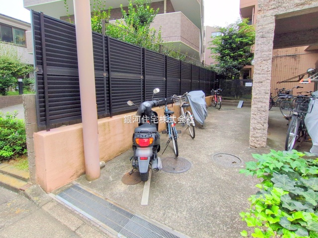 G00384076 東京都調布市調布ヶ丘３丁目 中古マンション 6299万円 専有面積76.22m² (約23.05坪) 間取り３ＬＤＫ 所在階3階 築年月1998年02月(築27年)【外観5】