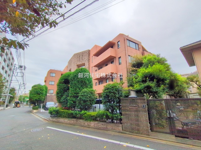 G00384076 東京都調布市調布ヶ丘３丁目 中古マンション 6299万円 専有面積76.22m² (約23.05坪) 間取り３ＬＤＫ 所在階3階 築年月1998年02月(築27年)【外観9】