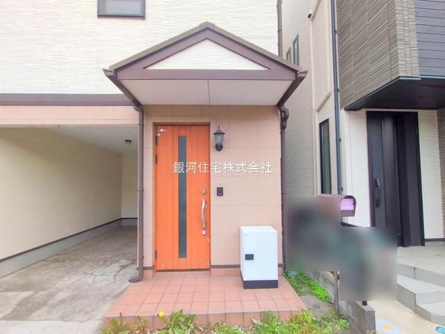 G00384089 神奈川県川崎市中原区井田中ノ町 中古一戸建て 5599万円 土地面積52.39m² (約15.84坪) 建物面積99.98m² (約30.24坪) 間取り２ＳＬＤＫ 築年月2003年06月(築22年)【外観7】
