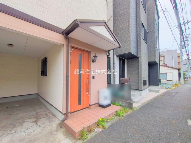 G00384089 神奈川県川崎市中原区井田中ノ町 中古一戸建て 5599万円 土地面積52.39m² (約15.84坪) 建物面積99.98m² (約30.24坪) 間取り２ＳＬＤＫ 築年月2003年06月(築22年)【外観9】