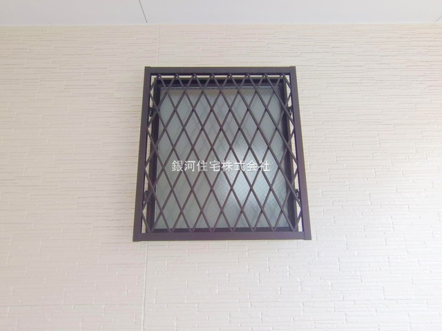 G00384089 神奈川県川崎市中原区井田中ノ町 中古一戸建て 5599万円 土地面積52.39m² (約15.84坪) 建物面積99.98m² (約30.24坪) 間取り２ＳＬＤＫ 築年月2003年06月(築22年)【外観18】