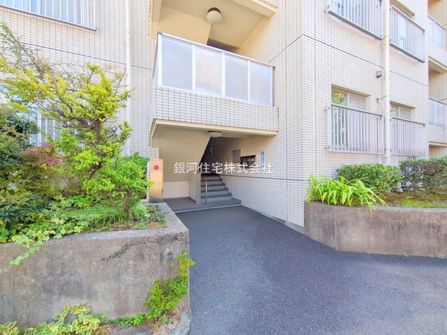 G00384130 神奈川県横浜市鶴見区東寺尾１丁目 中古マンション 3080万円 専有面積86.78m² (約26.25坪) 間取り３ＬＤＫ 所在階1階 築年月1985年10月(築40年)【外観5】