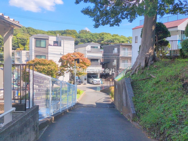 G00384130 神奈川県横浜市鶴見区東寺尾１丁目 中古マンション 3080万円 専有面積86.78m² (約26.25坪) 間取り３ＬＤＫ 所在階1階 築年月1985年10月(築40年)【外観10】