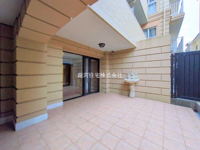 G00384193 神奈川県川崎市高津区子母口 中古マンション 4480万円 専有面積65.35m² (約19.76坪) 間取り３ＬＤＫ 所在階2階 築年月2007年03月(築18年)【外観3】